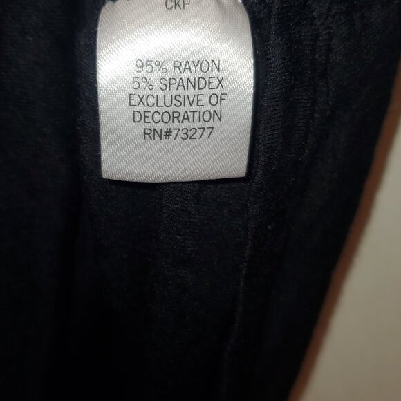 Black Ruched, Scoop Neck,  3/4 Sleeved Tunic, Size Medium, Apt 9 - Picture 6 of 6